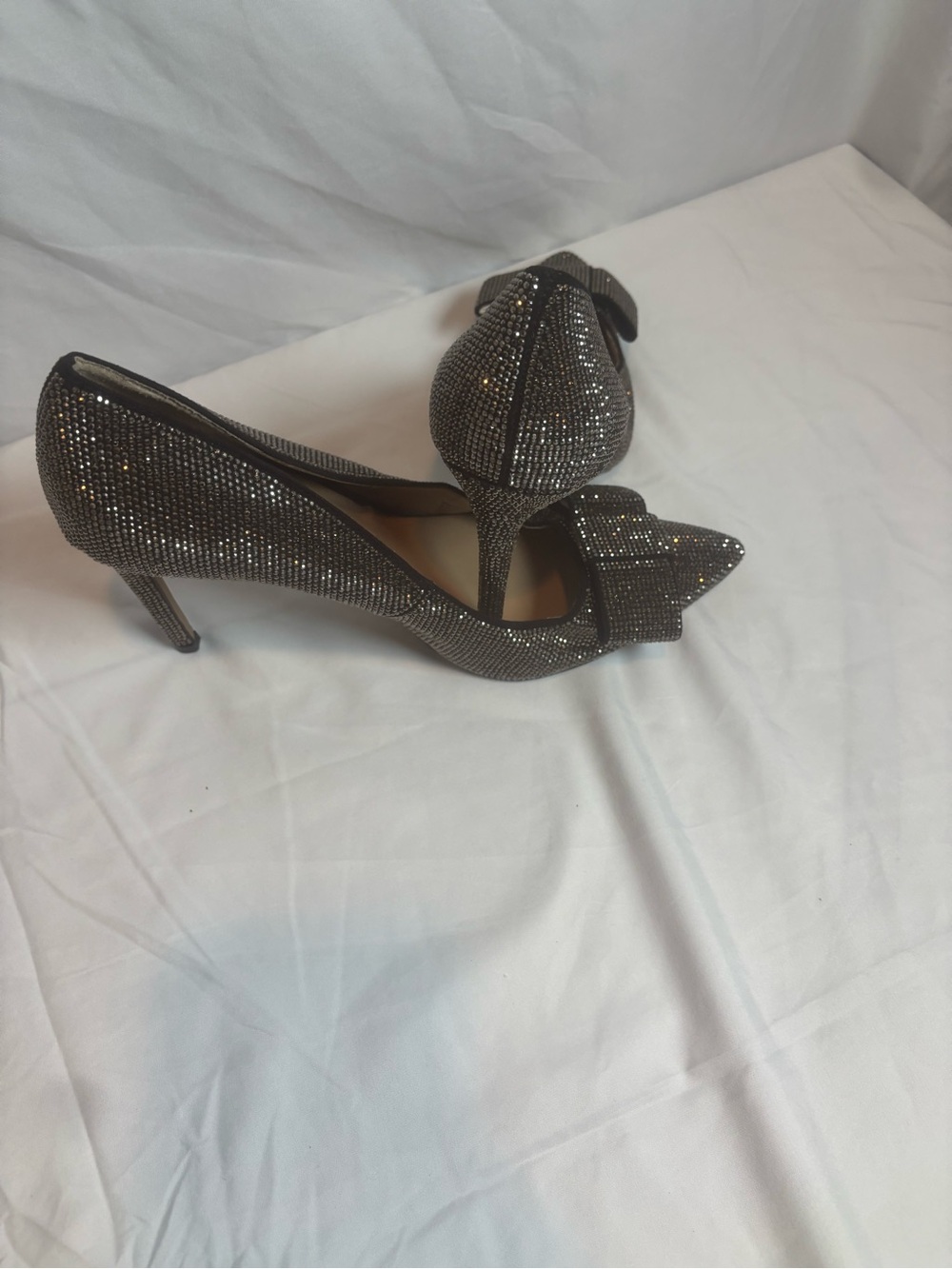 Crystal-Embellished Pointed Toe Heels in Silver